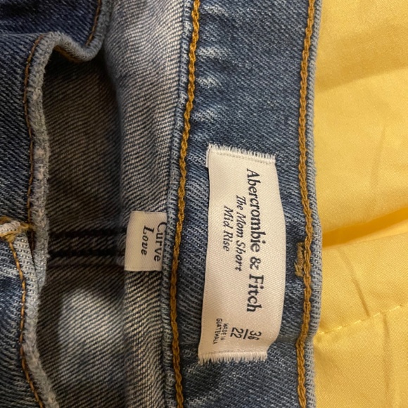 Abercrombie & Fitch Shorts Abercrombie Mom Shorts Curvy Love Size